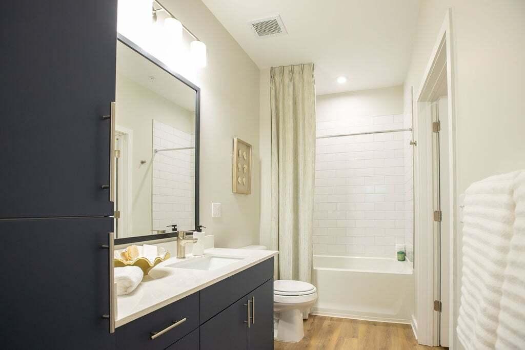 Cary, North Carolina 27519, United States, 1 Bedroom Bedrooms, ,1 BathroomBathrooms,Residential,Active,37181