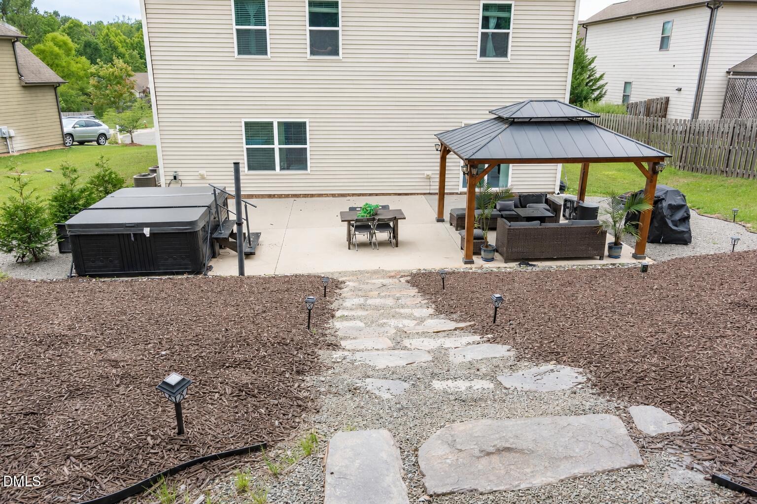 1017 Scotch Pine Way