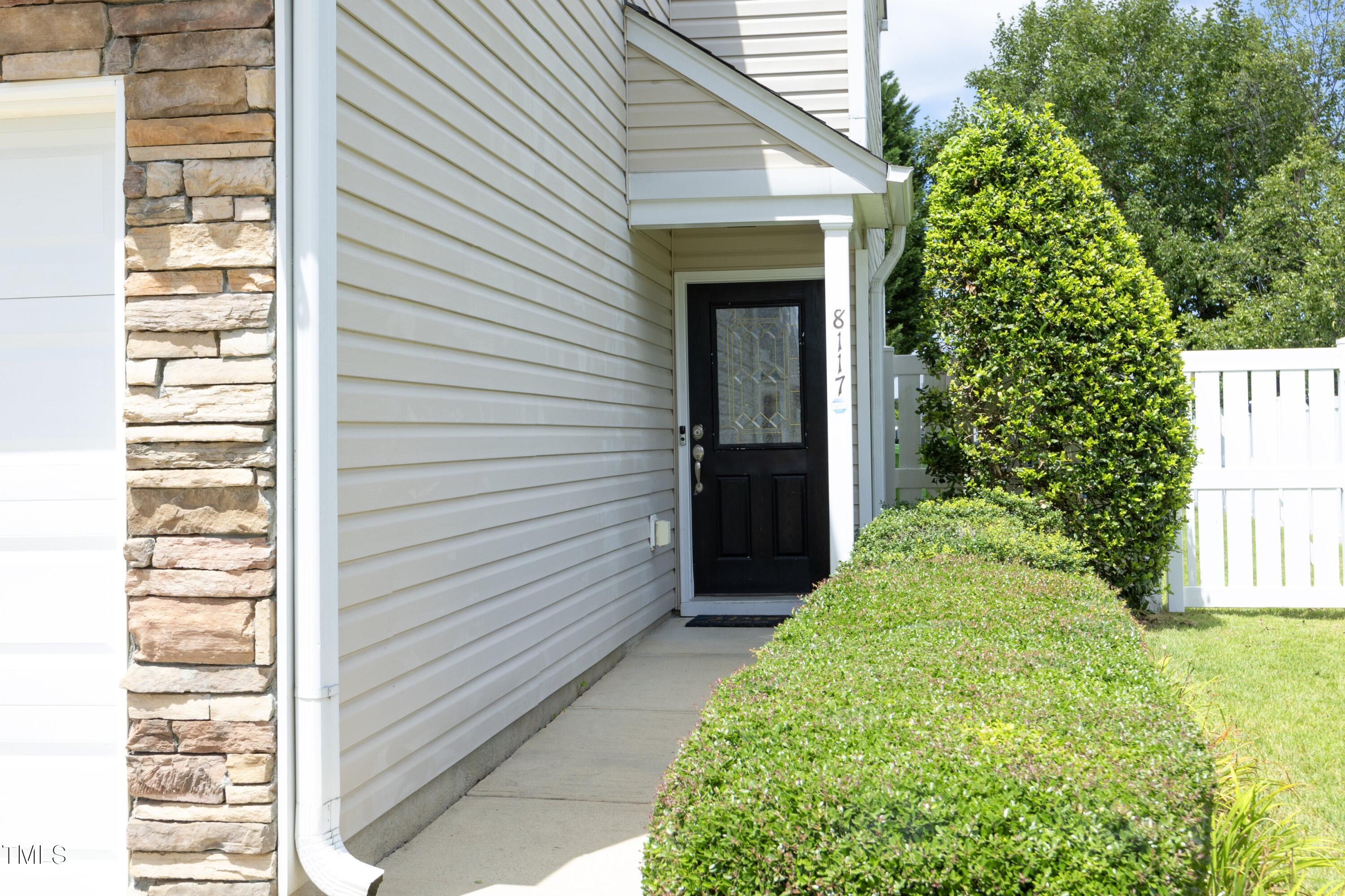8117 Bright Oak Trail