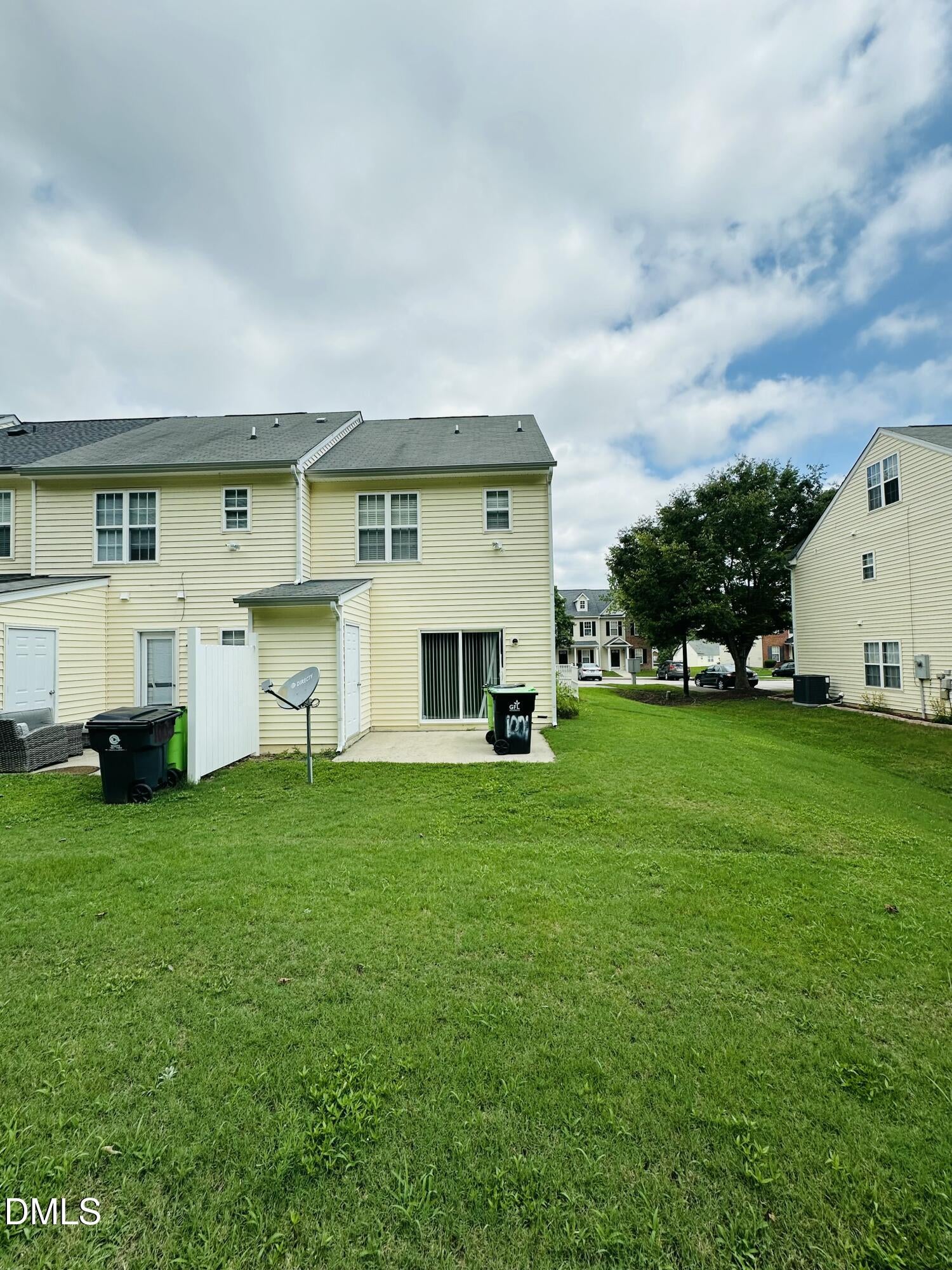 1001 Savin Landing