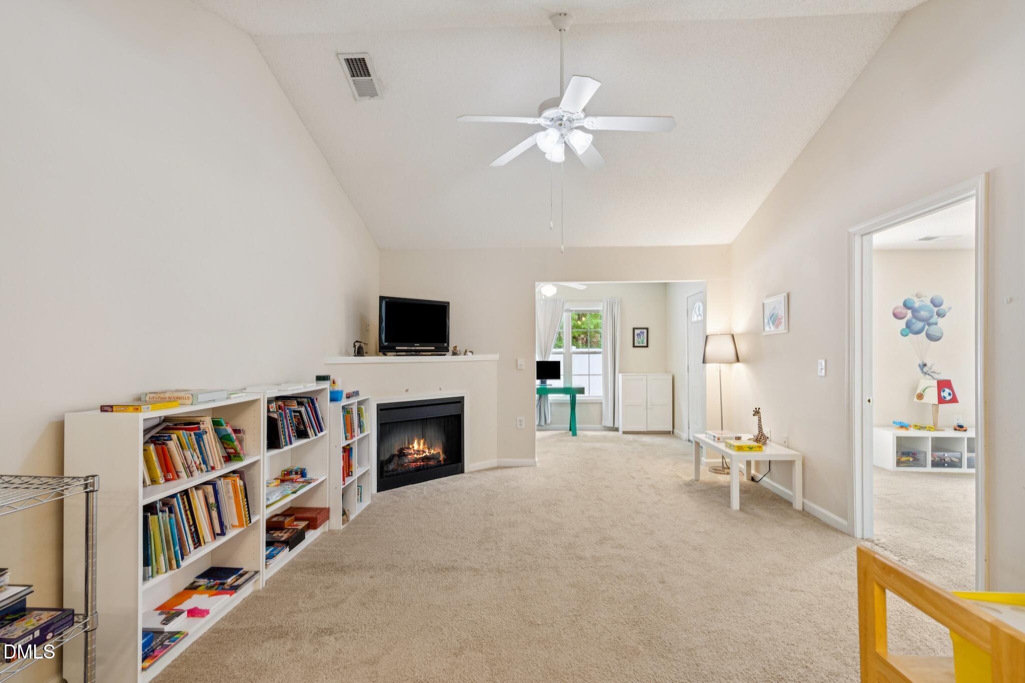 2521 Gordon Glen Court 102