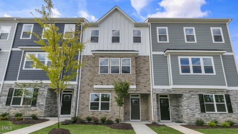 Photo of 806 Washington Street, Fuquay Varina, NC 27526 (MLS # 10165447)