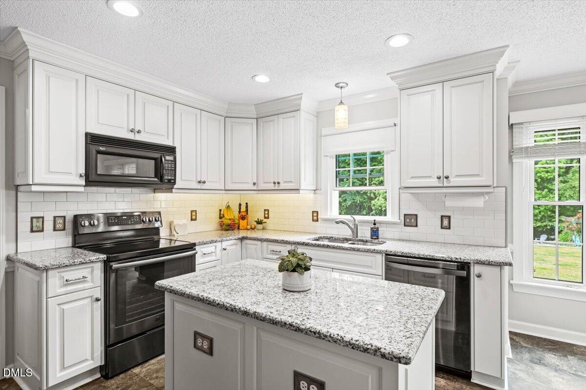 2501 Mary Marvin Trail