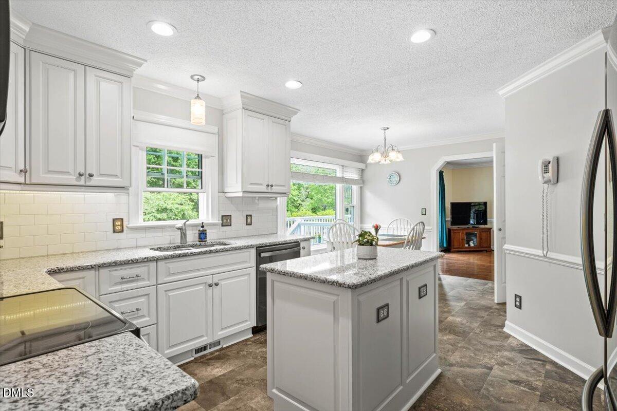2501 Mary Marvin Trail