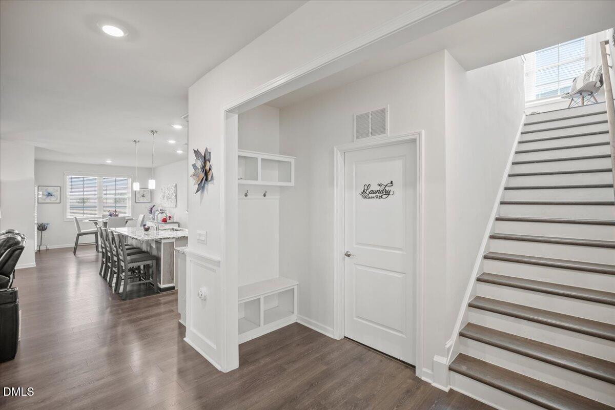 2131 Knight Crossing Road