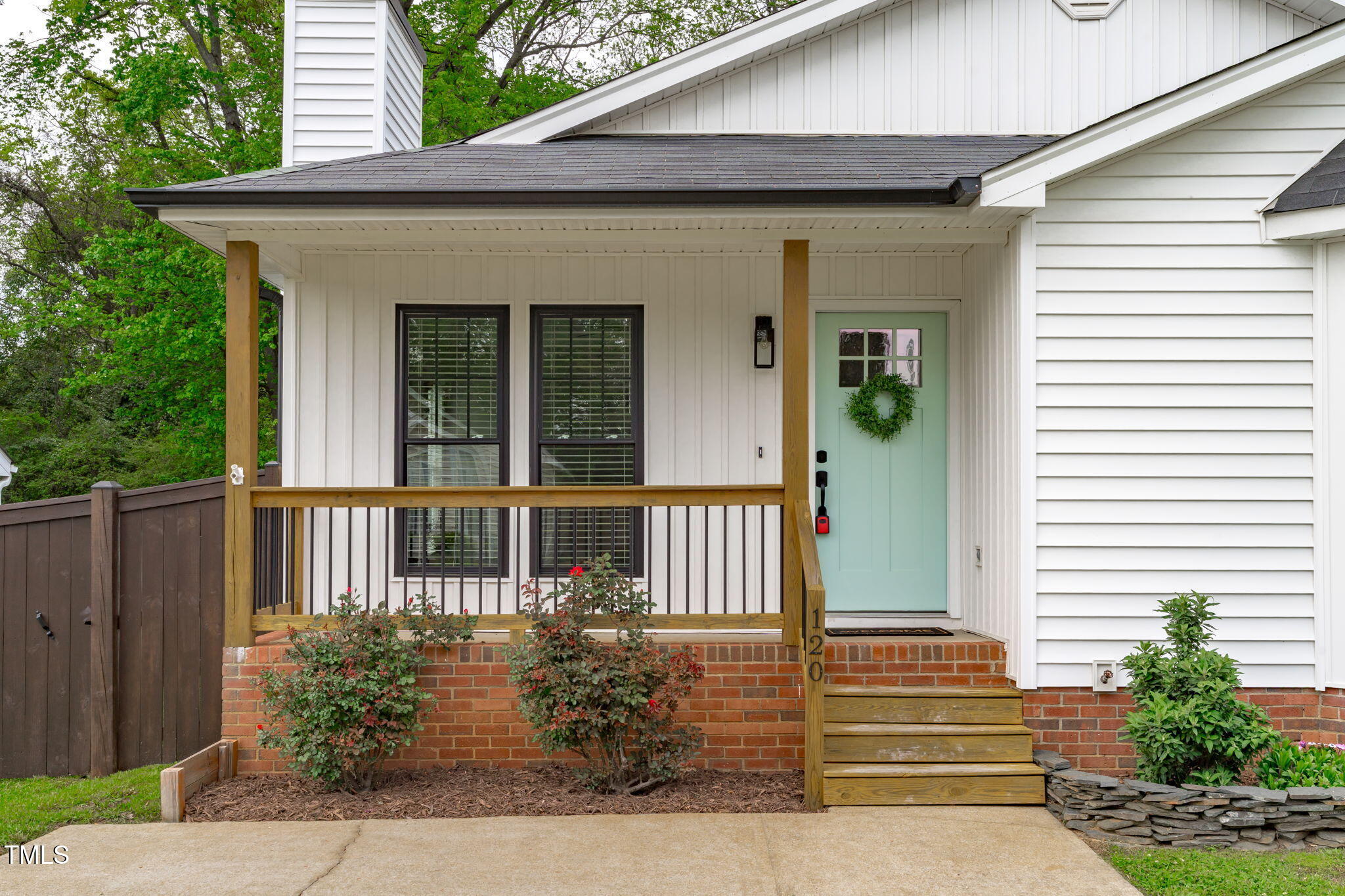 120 Cabrita Court