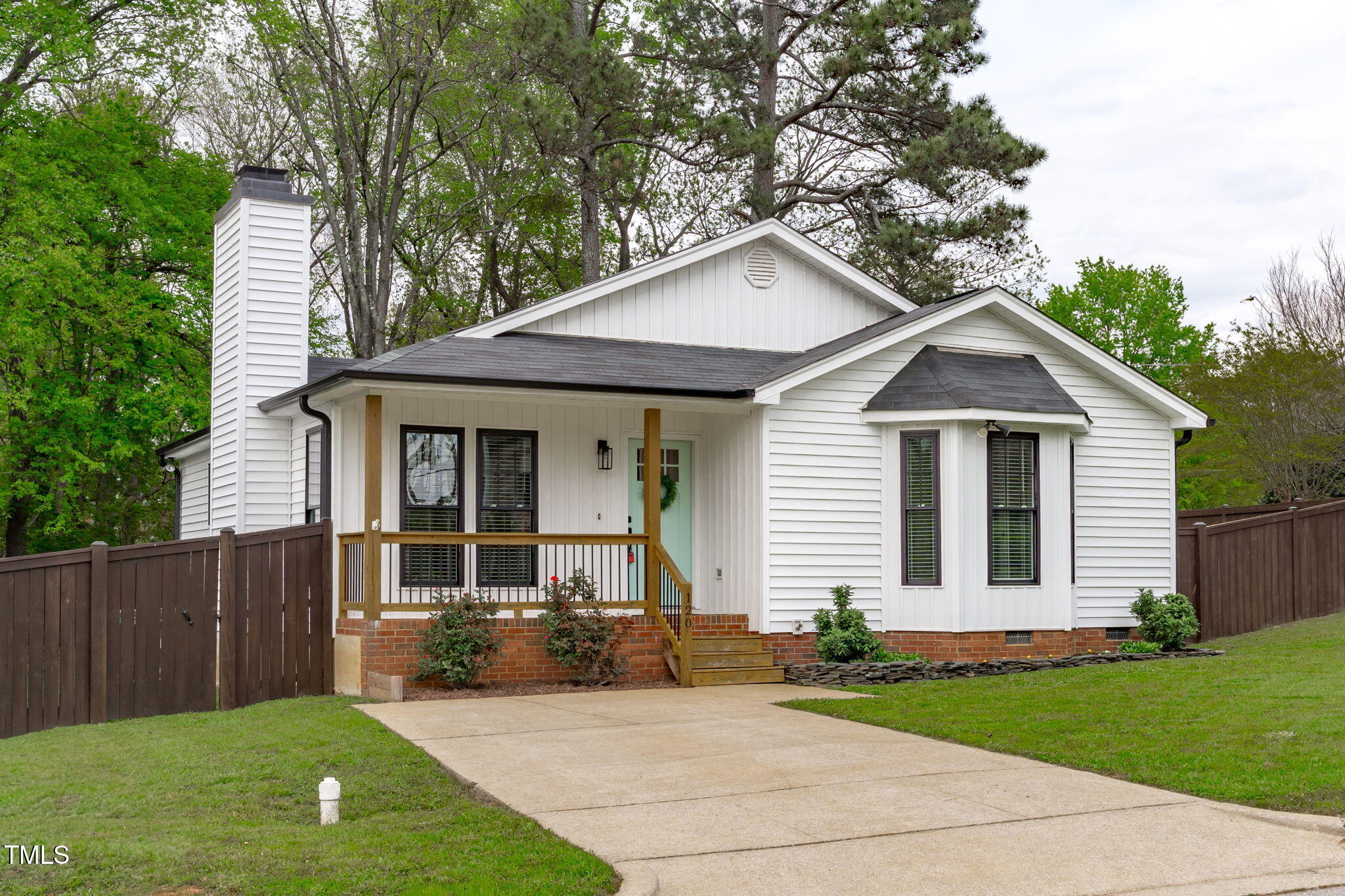 120 Cabrita Court