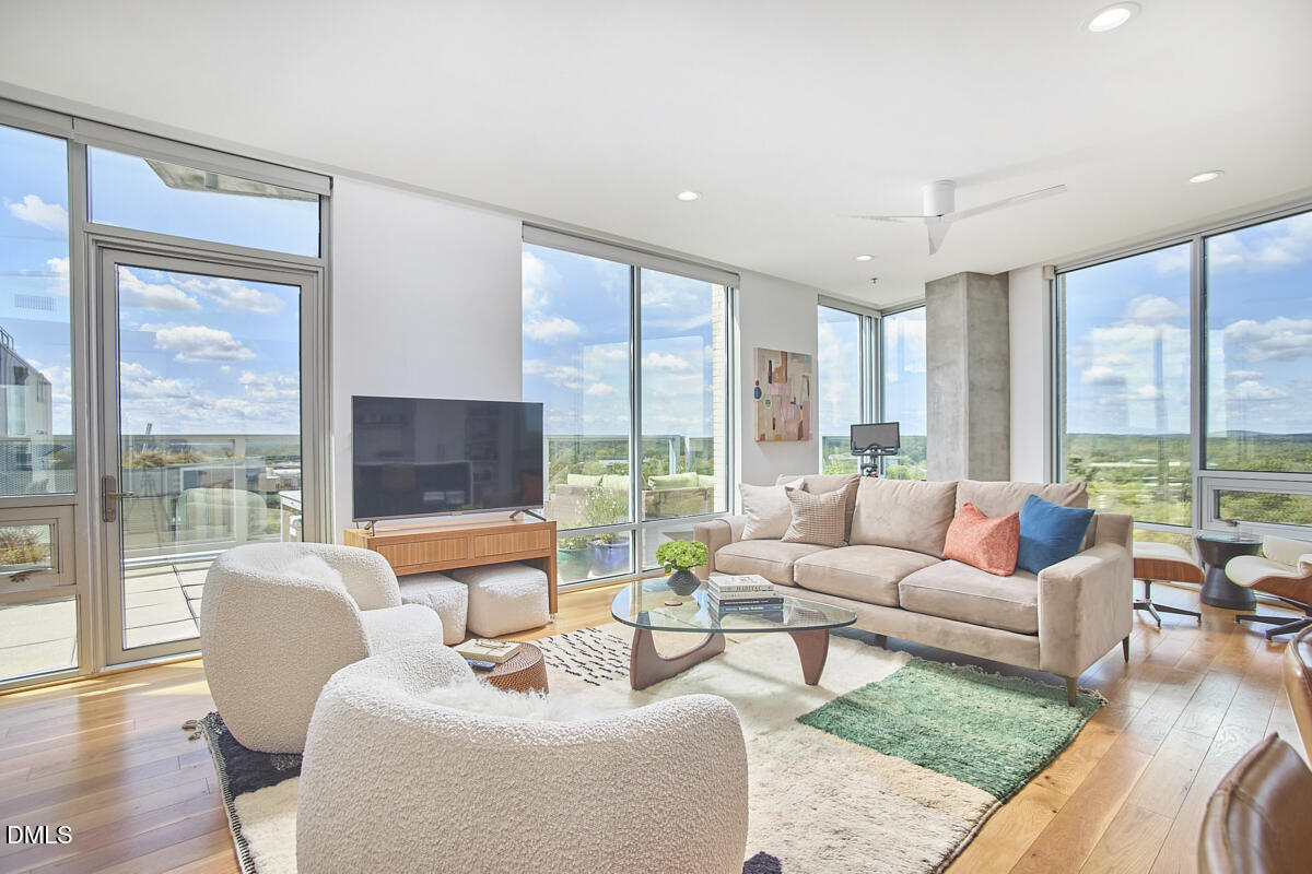 601 W Rosemary Street Unit 801