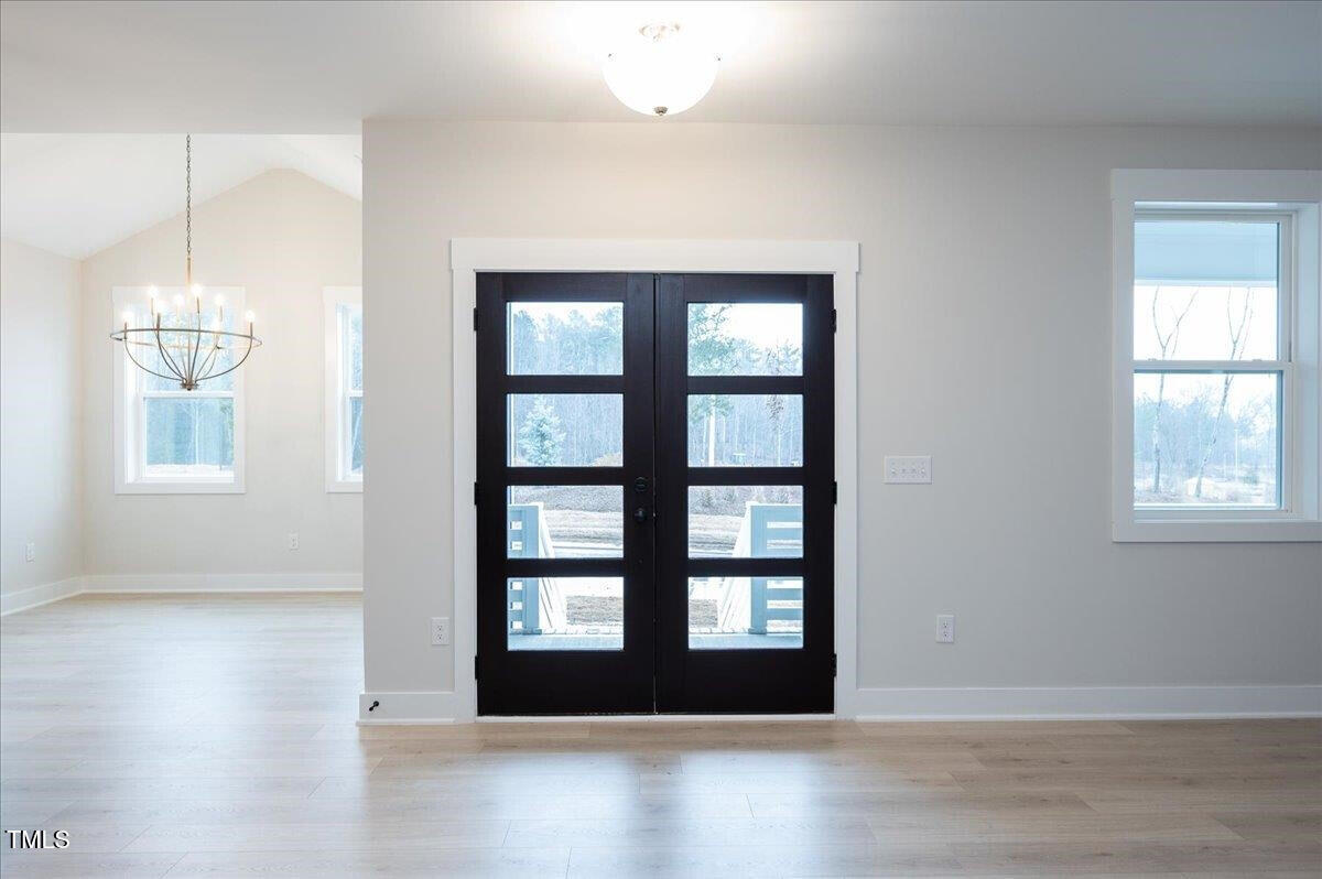555 Vine Parkway