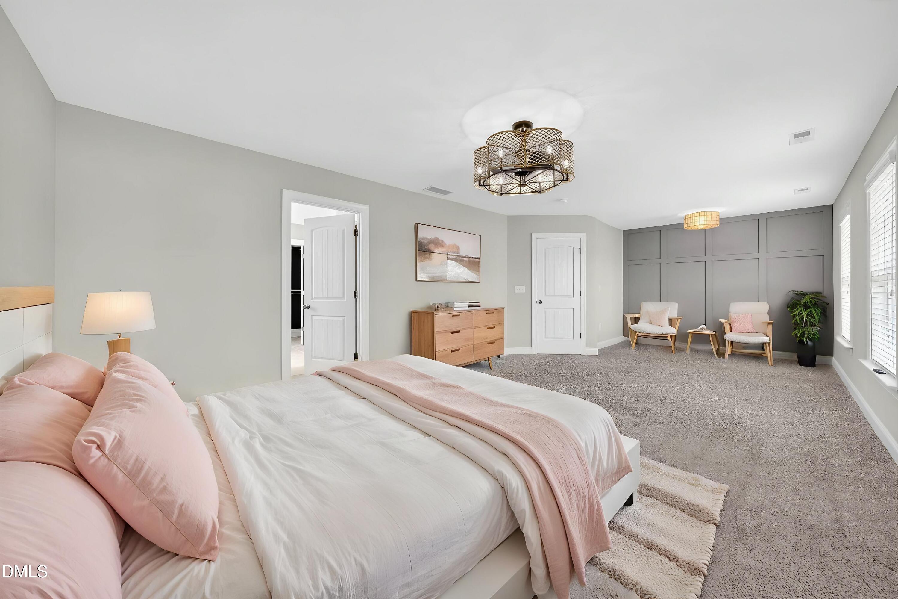 556 Crimson Oak Lane