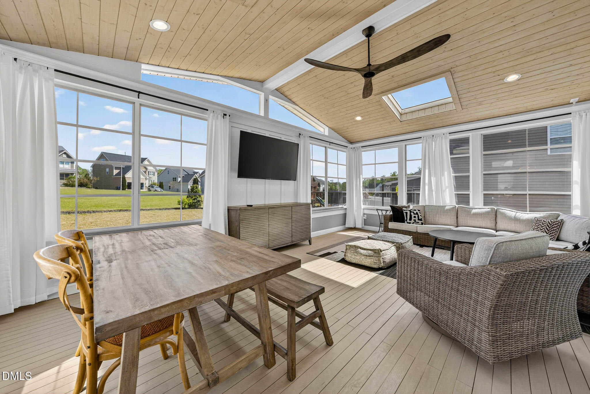 556 Crimson Oak Lane