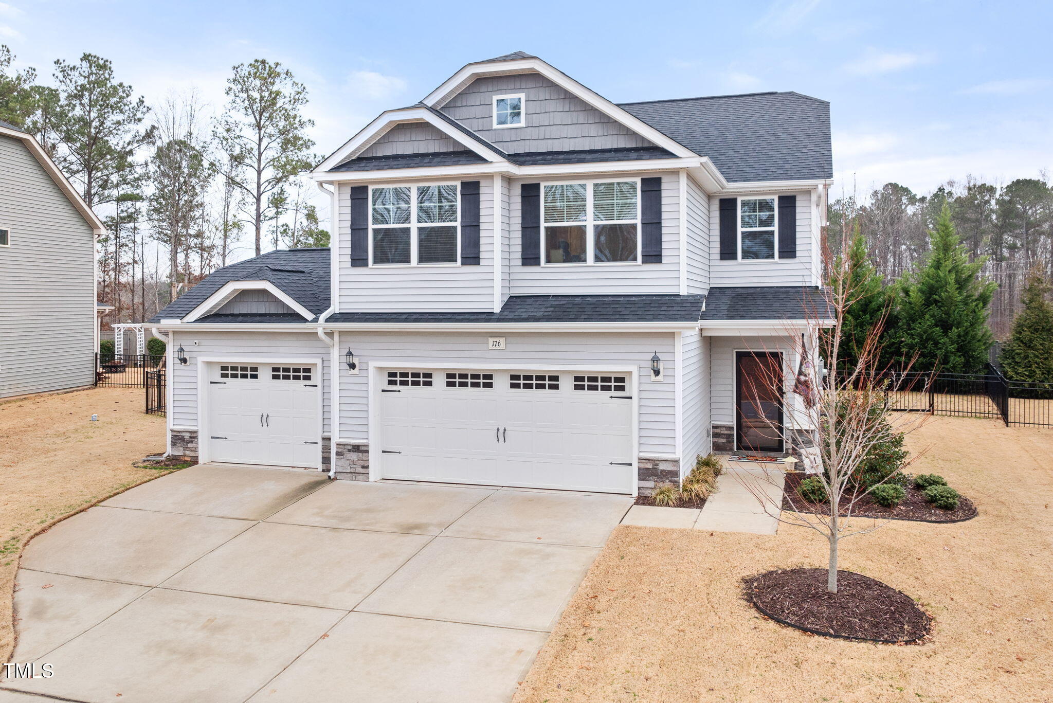 176 E Ravano Drive