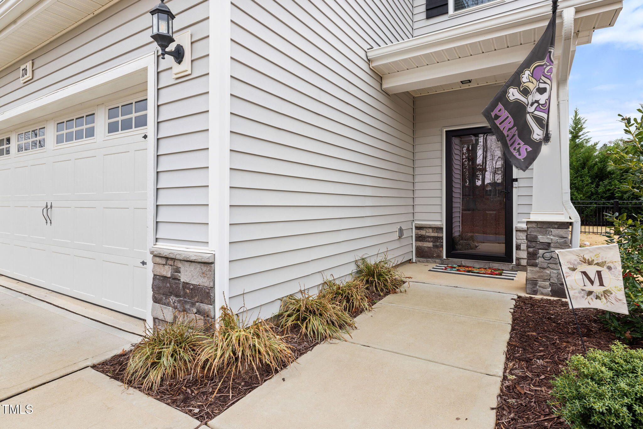 176 E Ravano Drive