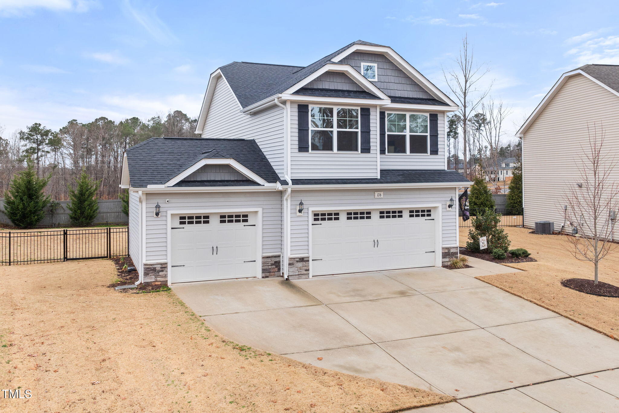 176 E Ravano Drive