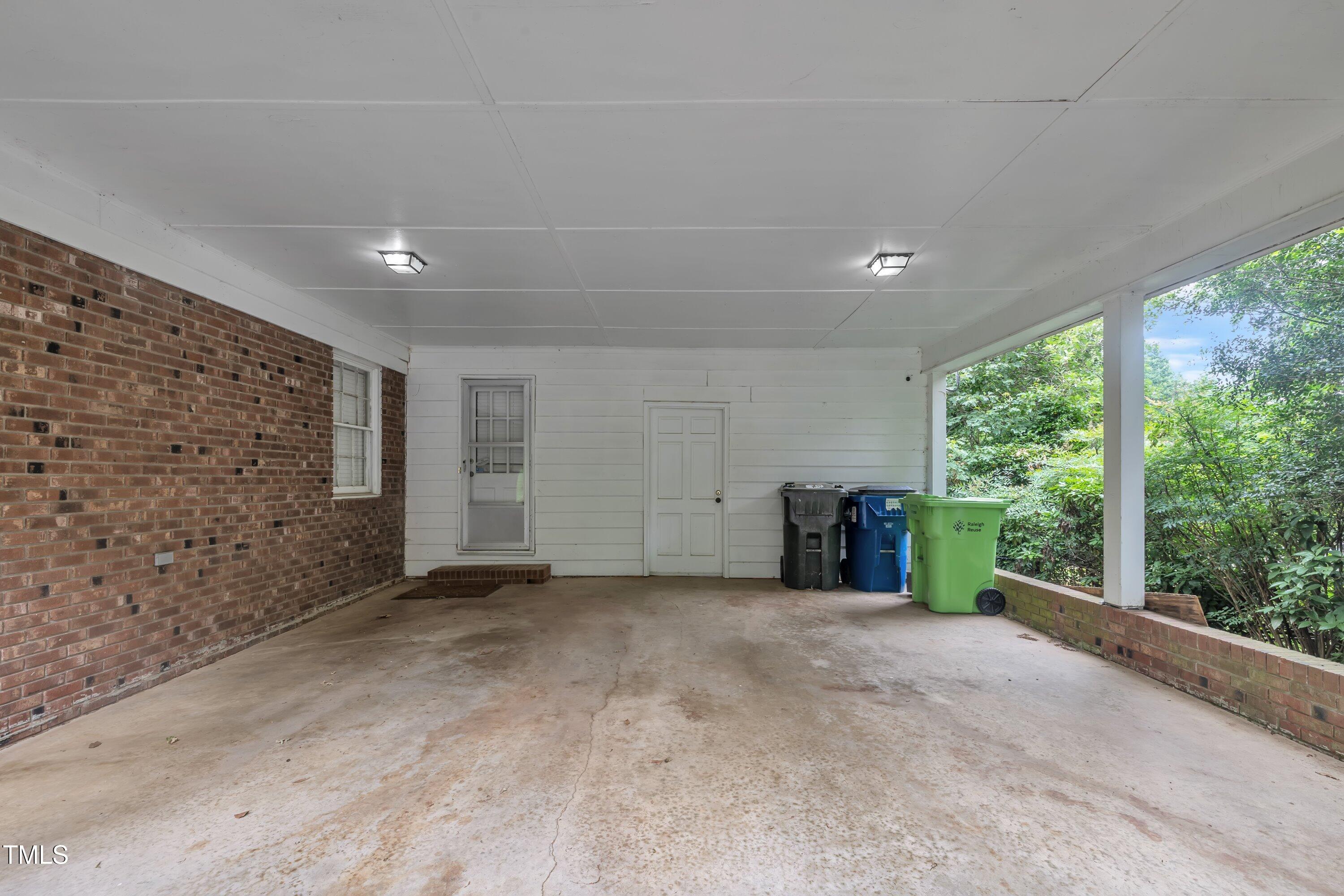 3304 Redbud Lane
