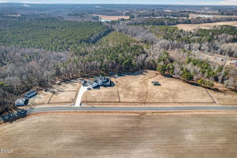 794 Cobb Road Benson NC 27504