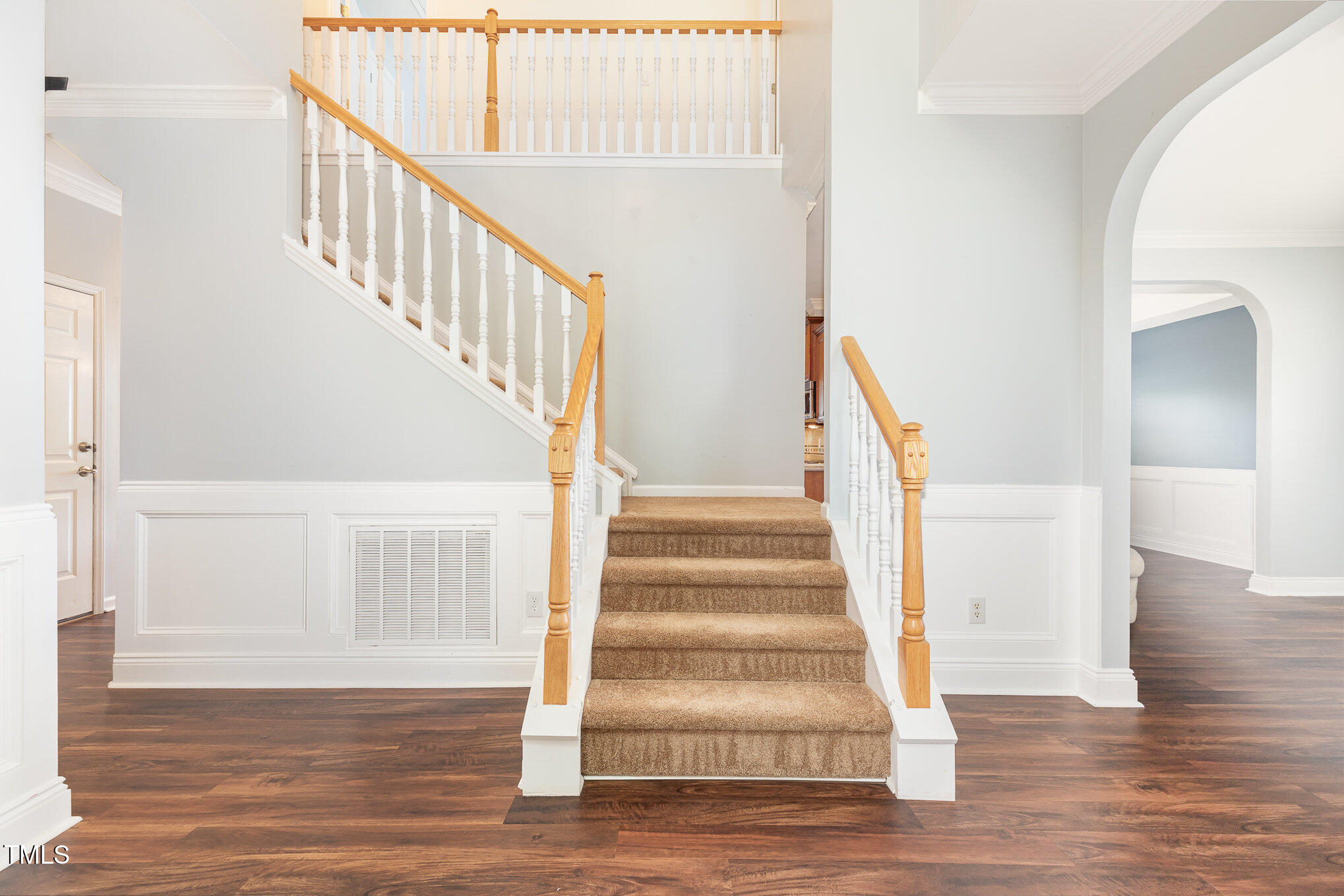 102 Forest Edge Drive