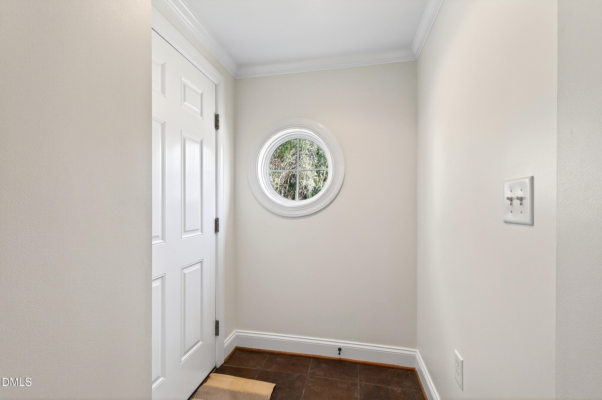 1900 Fairfield Drive