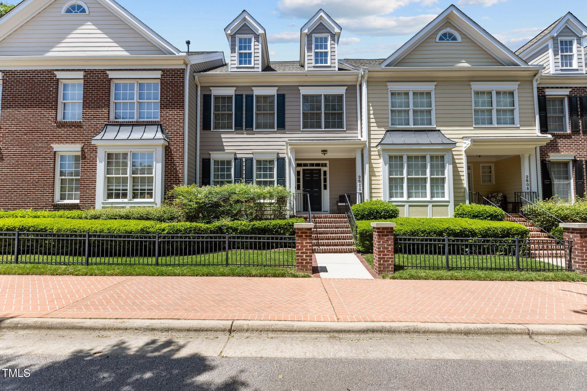 2503 Saint Pauls Square