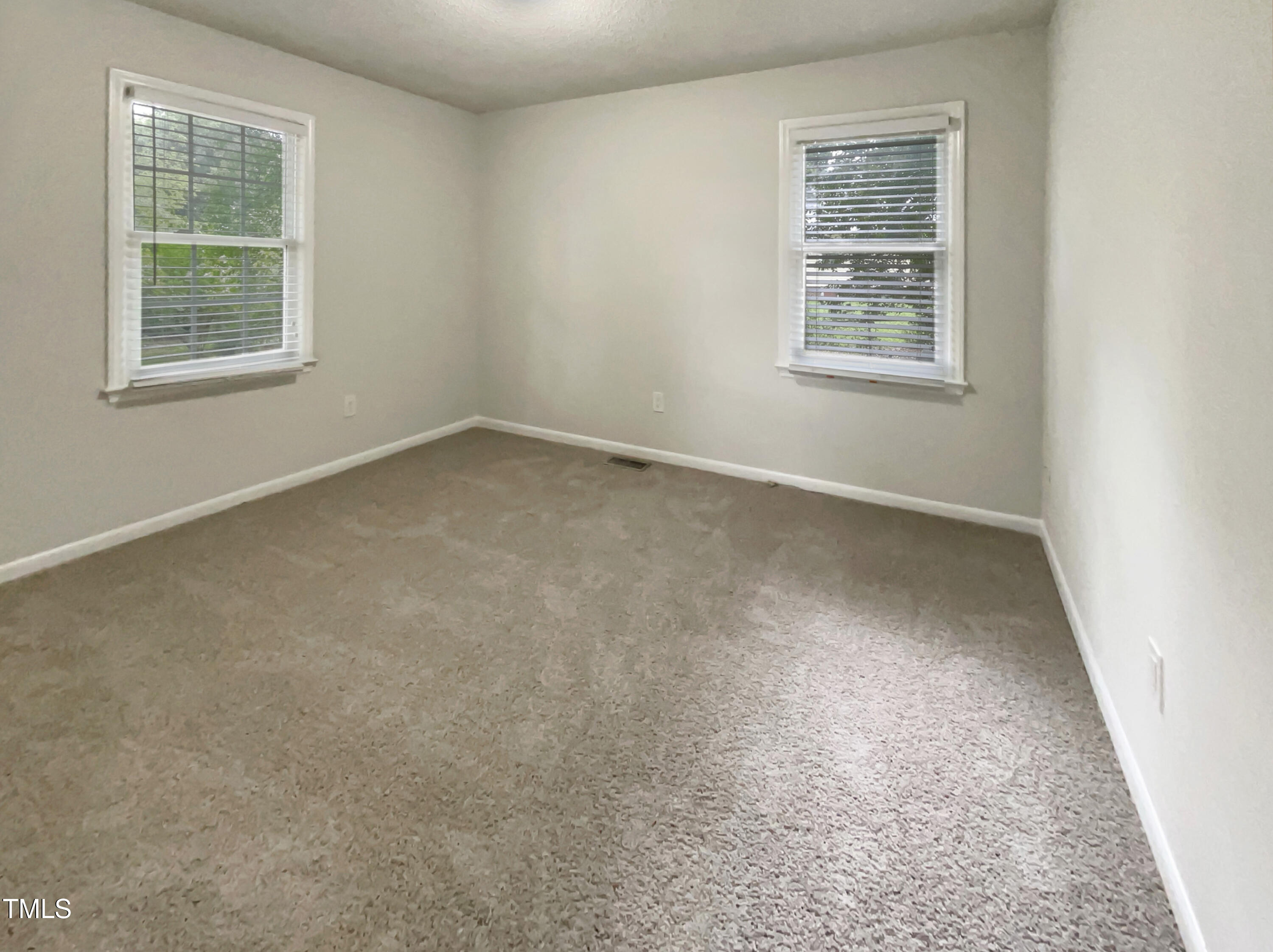 1508 Hodge Road