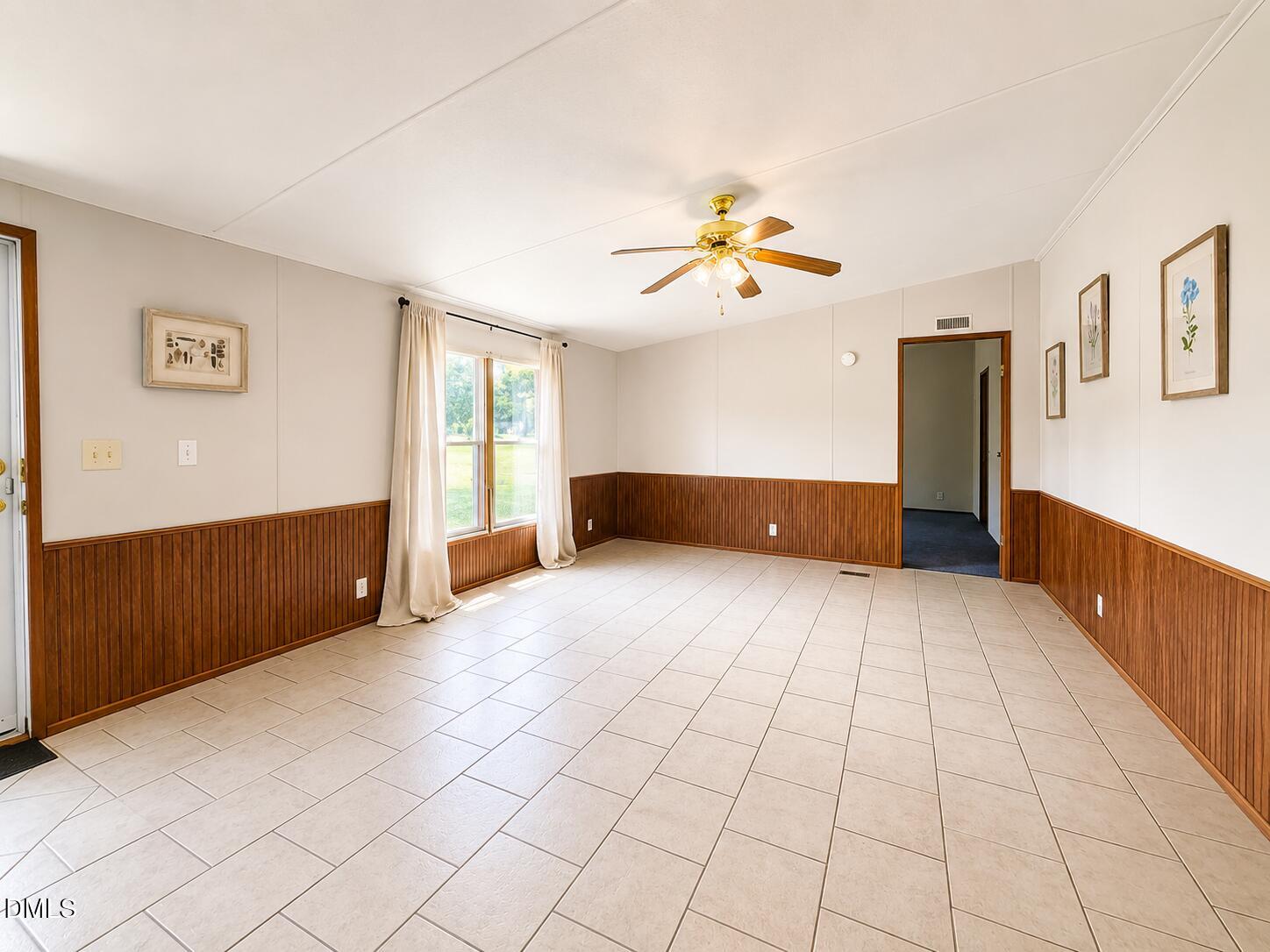 105 Roe Lane