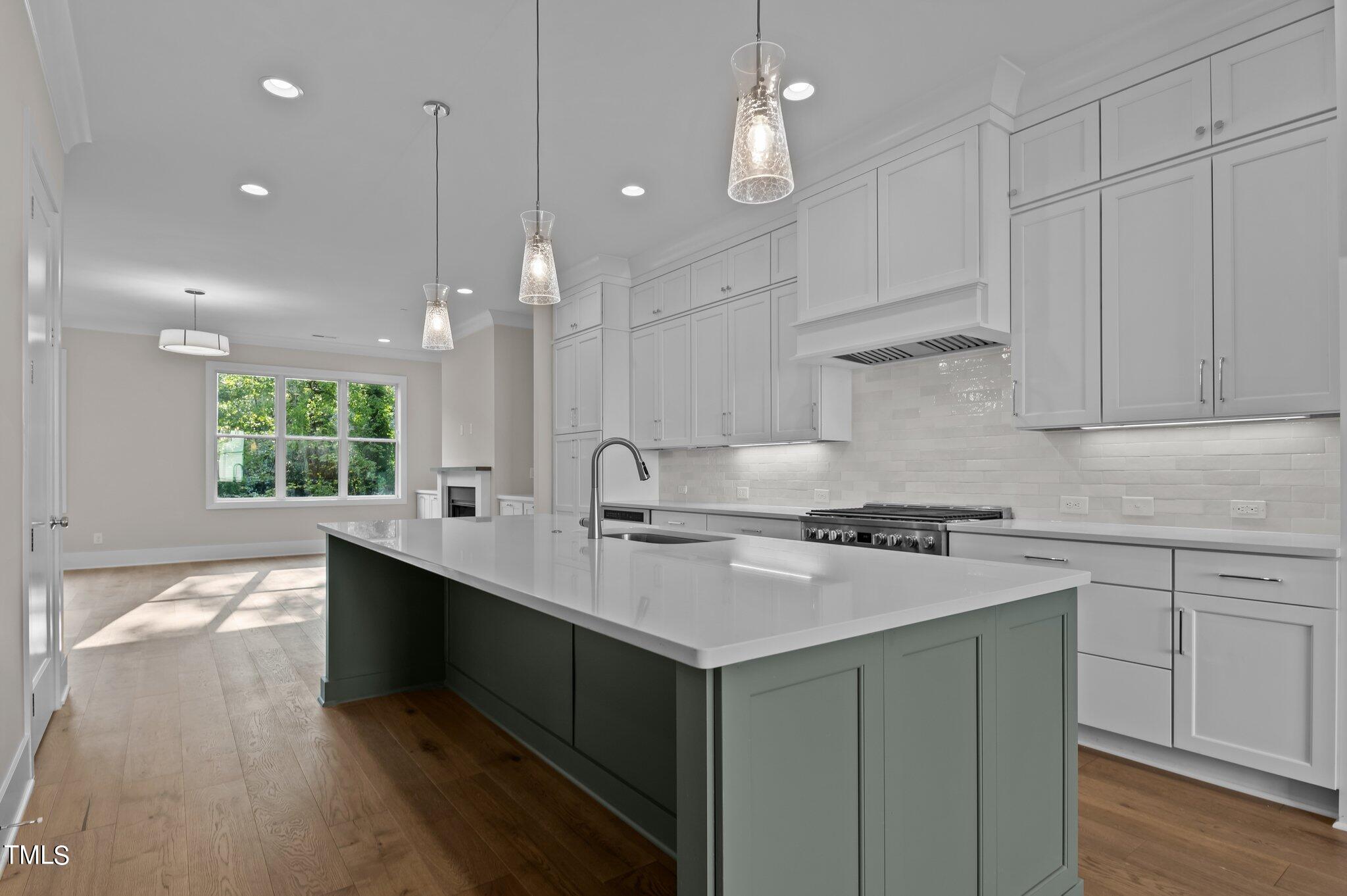 810 Maple Berry Lane 105