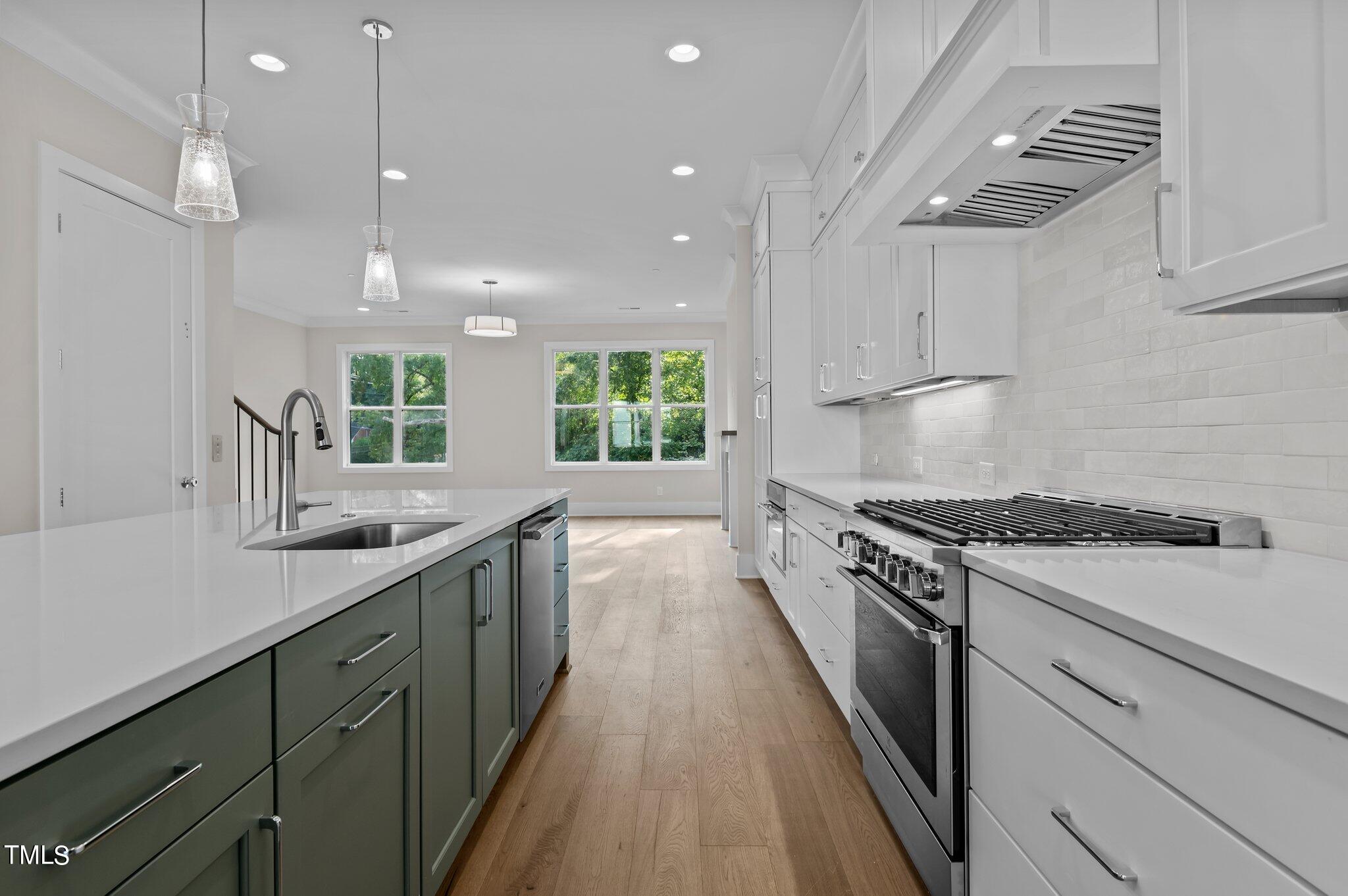 810 Maple Berry Lane 105