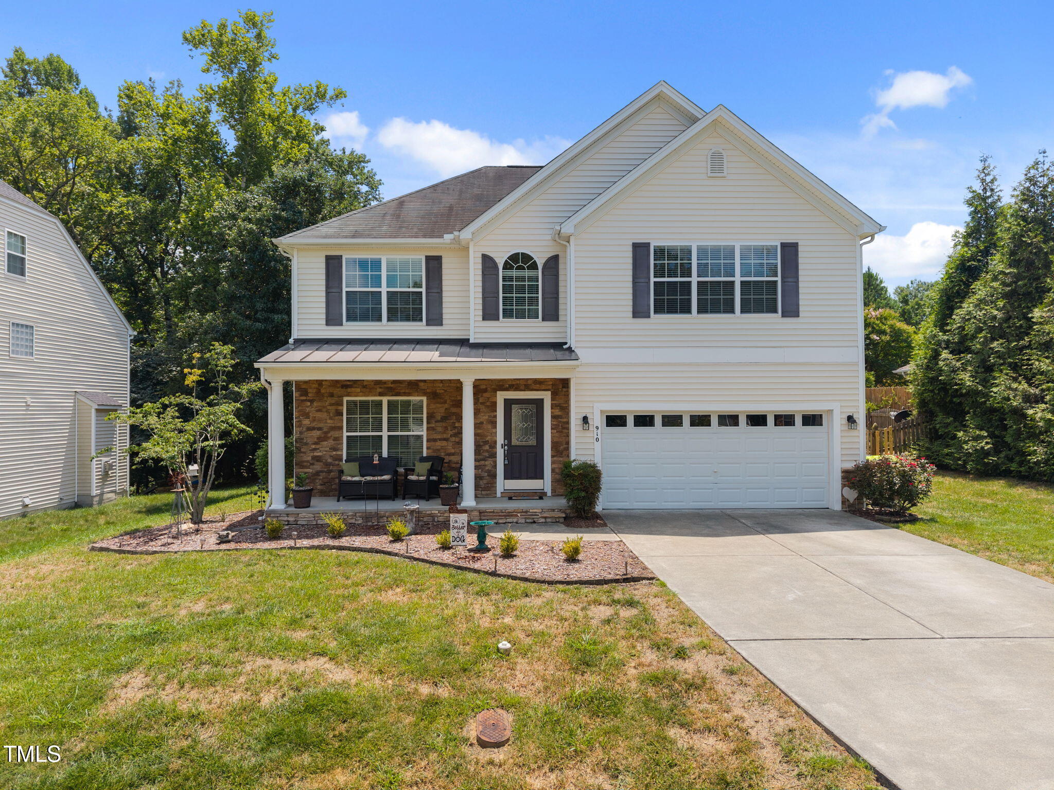 910 Woodland Road