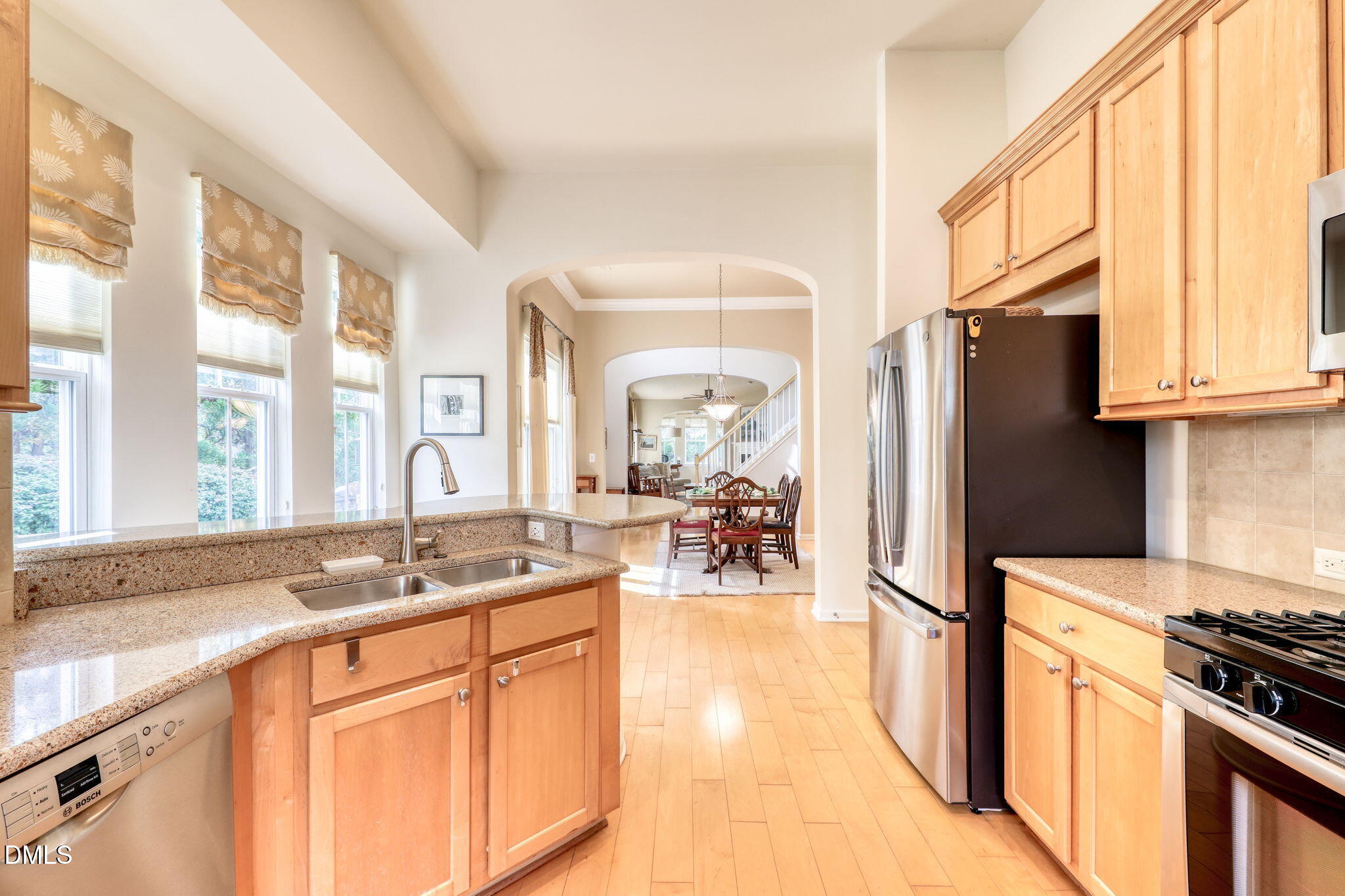 Cary, North Carolina 27519, United States, 3 Bedrooms Bedrooms, ,3 BathroomsBathrooms,Residential,Pending,216502