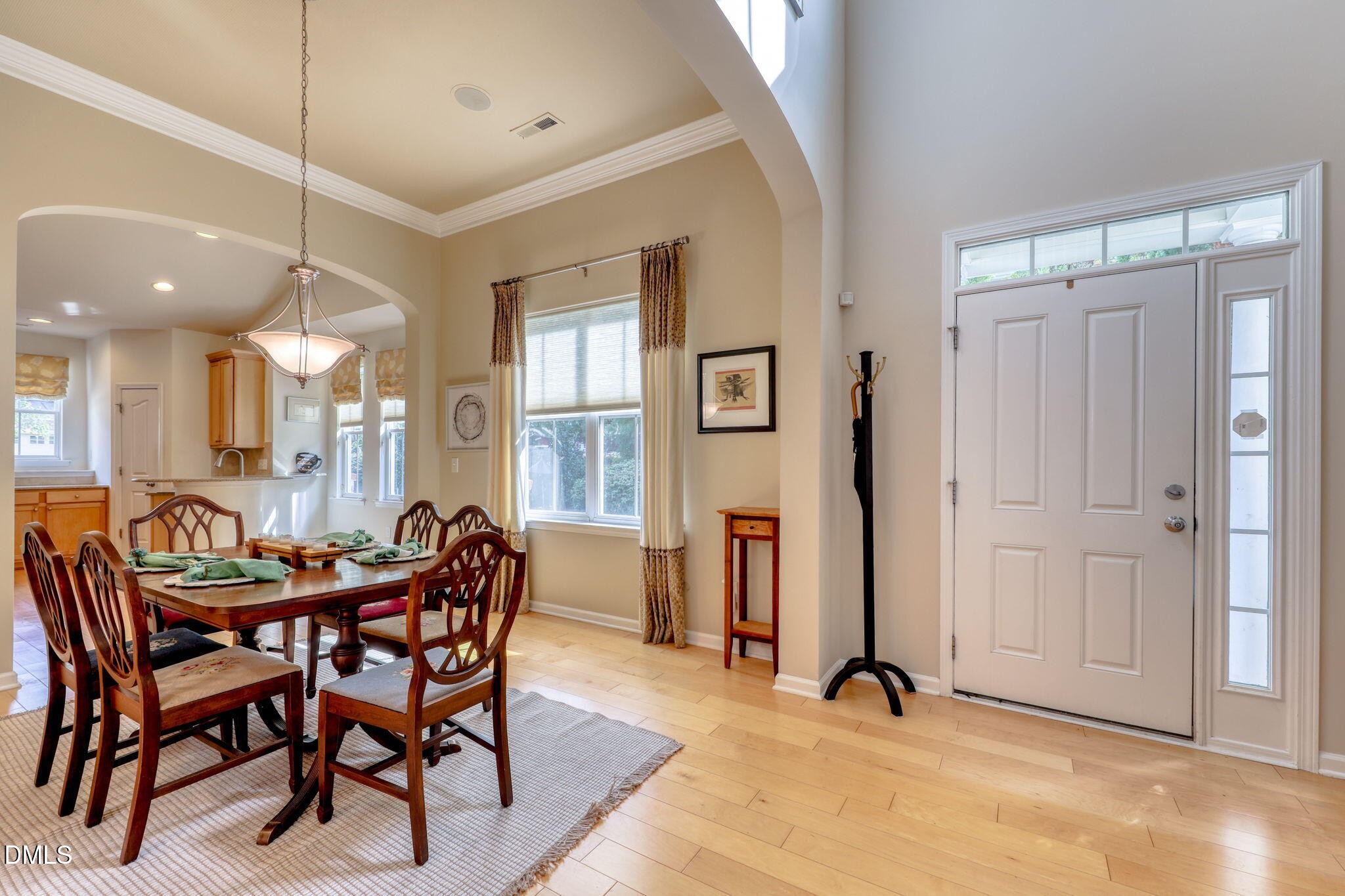 Cary, North Carolina 27519, United States, 3 Bedrooms Bedrooms, ,3 BathroomsBathrooms,Residential,Pending,216502