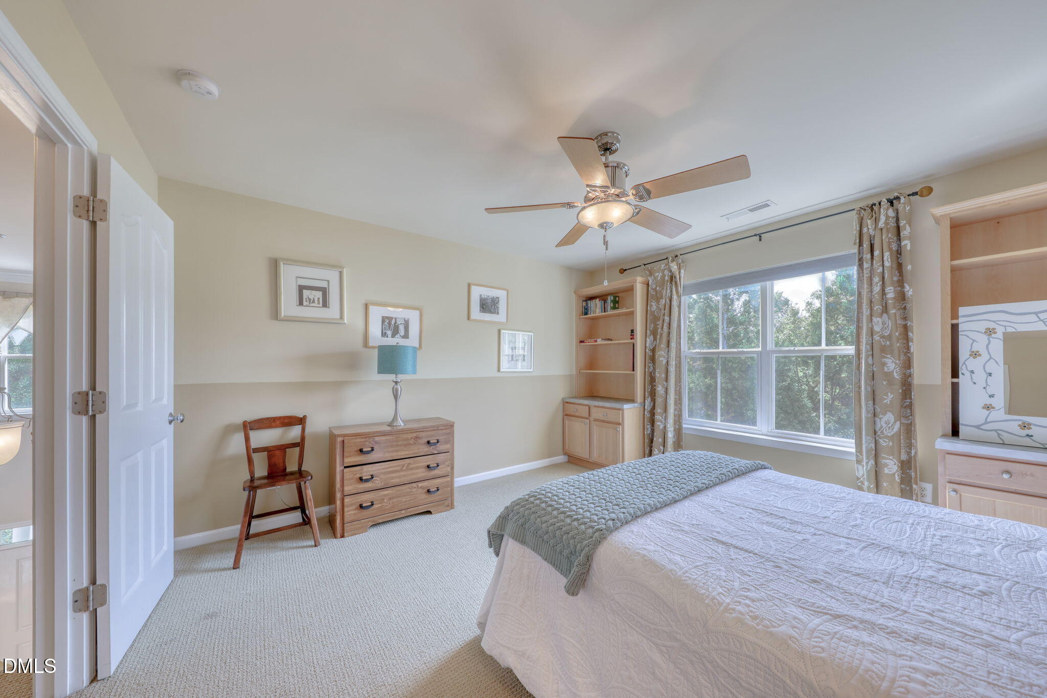 Cary, North Carolina 27519, United States, 3 Bedrooms Bedrooms, ,3 BathroomsBathrooms,Residential,Pending,216502