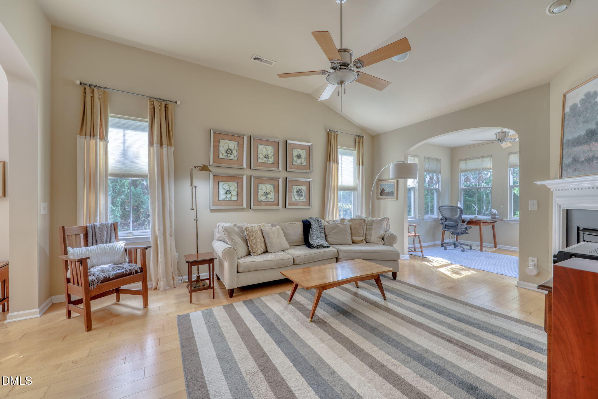 Cary, North Carolina 27519, United States, 3 Bedrooms Bedrooms, ,3 BathroomsBathrooms,Residential,Pending,216502