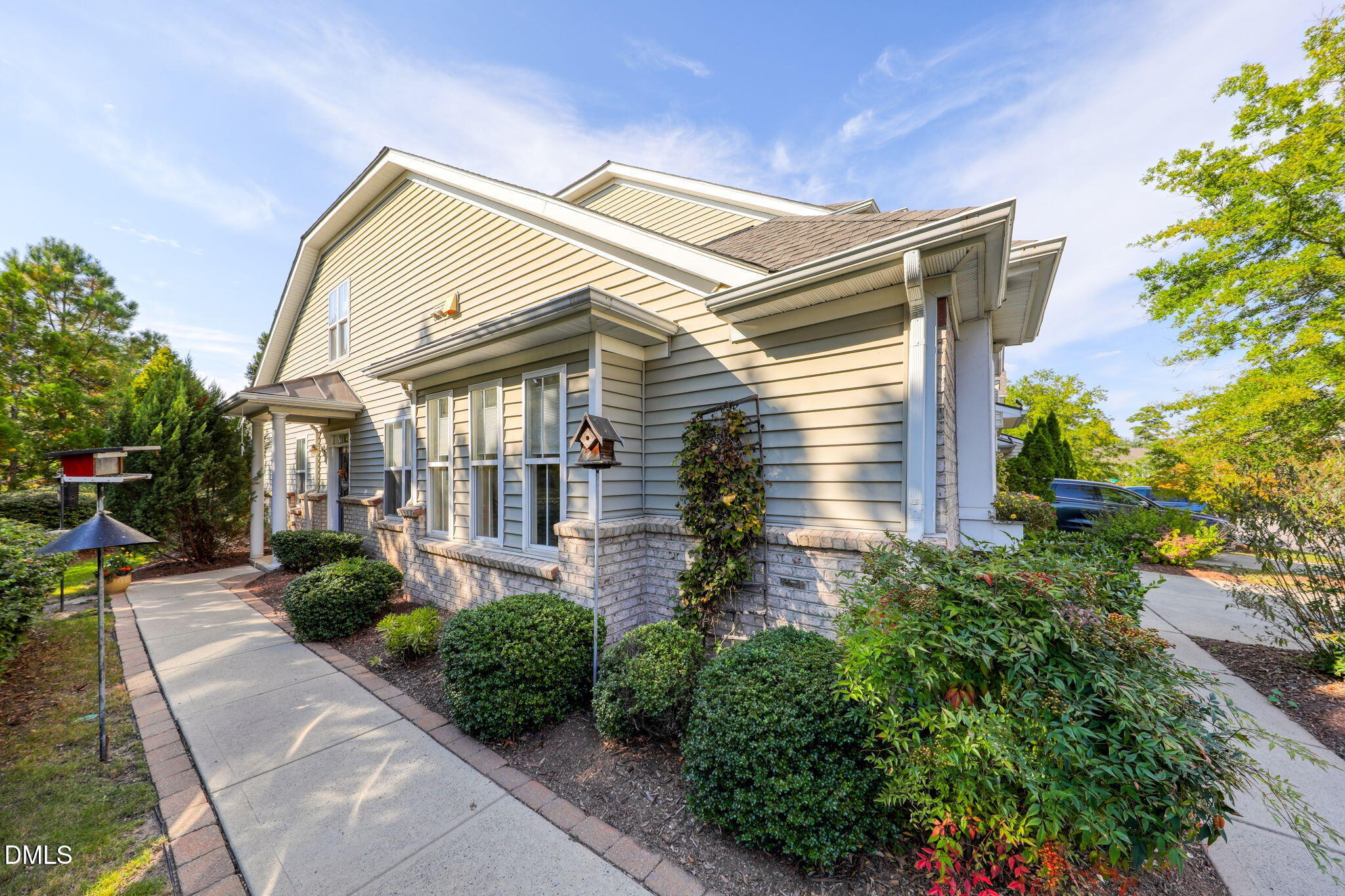 Cary, North Carolina 27519, United States, 3 Bedrooms Bedrooms, ,3 BathroomsBathrooms,Residential,Pending,216502