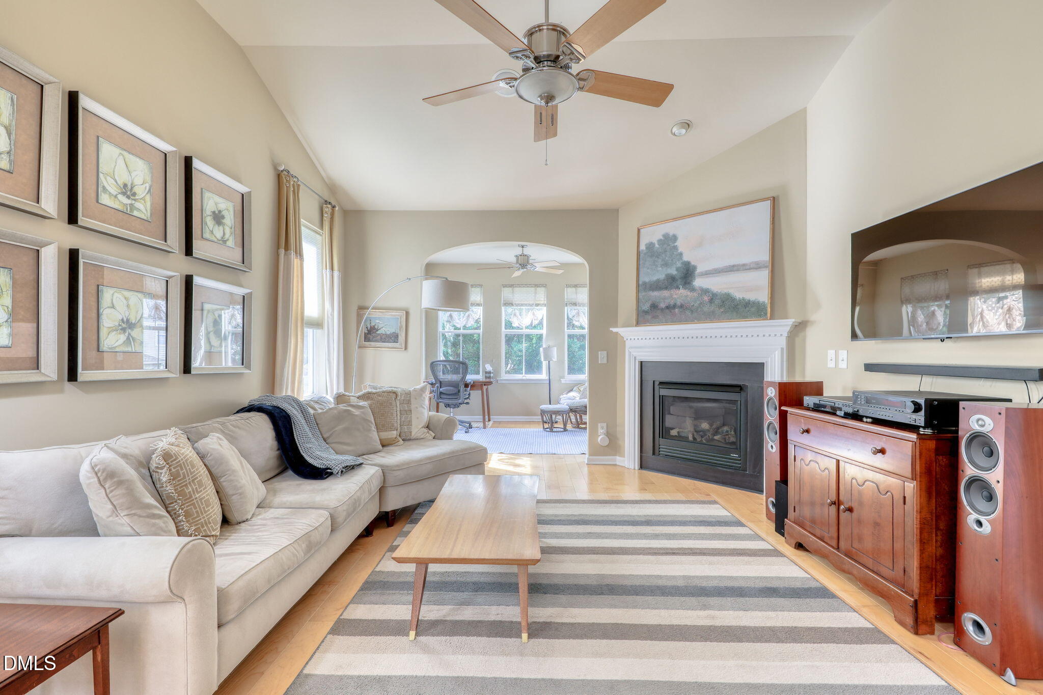 Cary, North Carolina 27519, United States, 3 Bedrooms Bedrooms, ,3 BathroomsBathrooms,Residential,Pending,216502