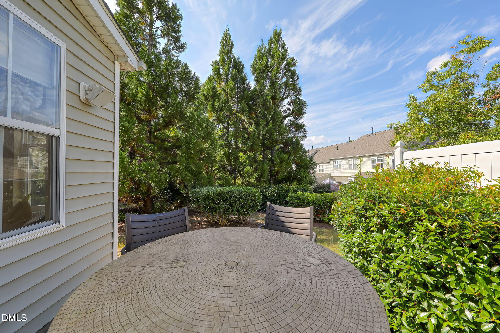 Cary, North Carolina 27519, United States, 3 Bedrooms Bedrooms, ,3 BathroomsBathrooms,Residential,Pending,216502