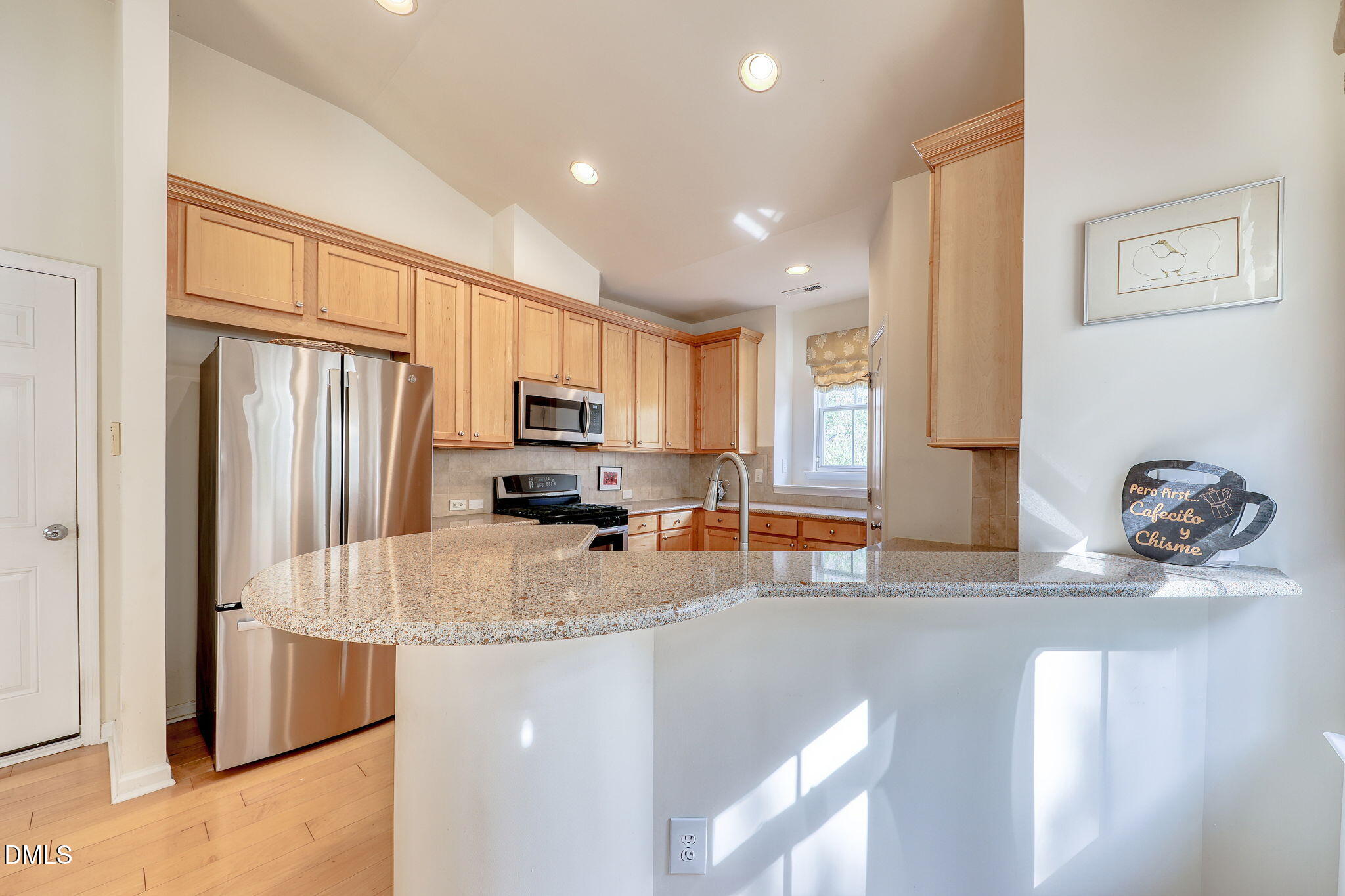 Cary, North Carolina 27519, United States, 3 Bedrooms Bedrooms, ,3 BathroomsBathrooms,Residential,Pending,216502