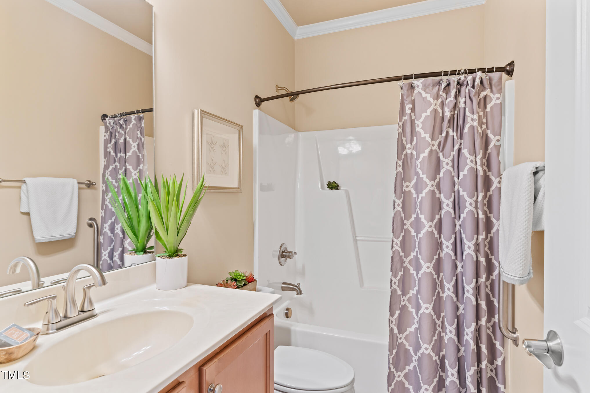 Apex, North Carolina 27539, United States, 3 Bedrooms Bedrooms, ,2 BathroomsBathrooms,Residential,Pending,140657