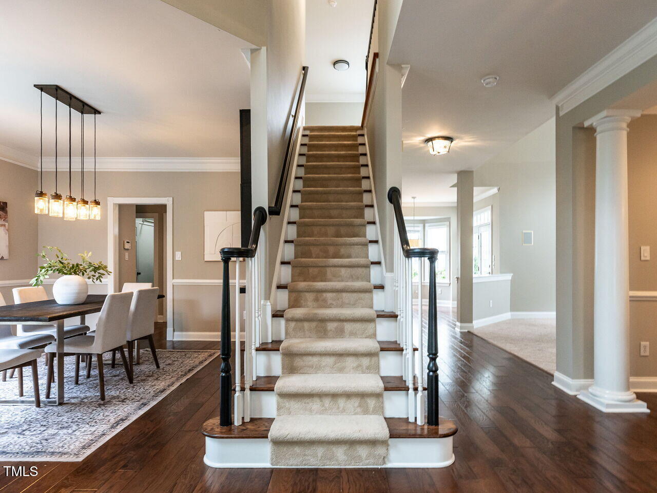 8937 Winged Thistle Court