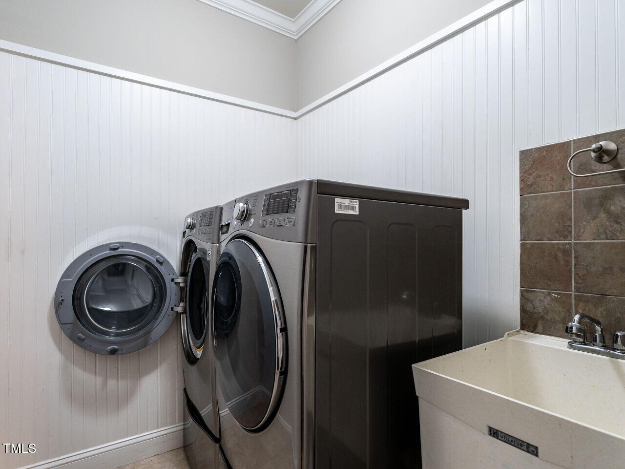 Raleigh, North Carolina 27617, United States, 3 Bedrooms Bedrooms, ,3 BathroomsBathrooms,Residential,Active,188255