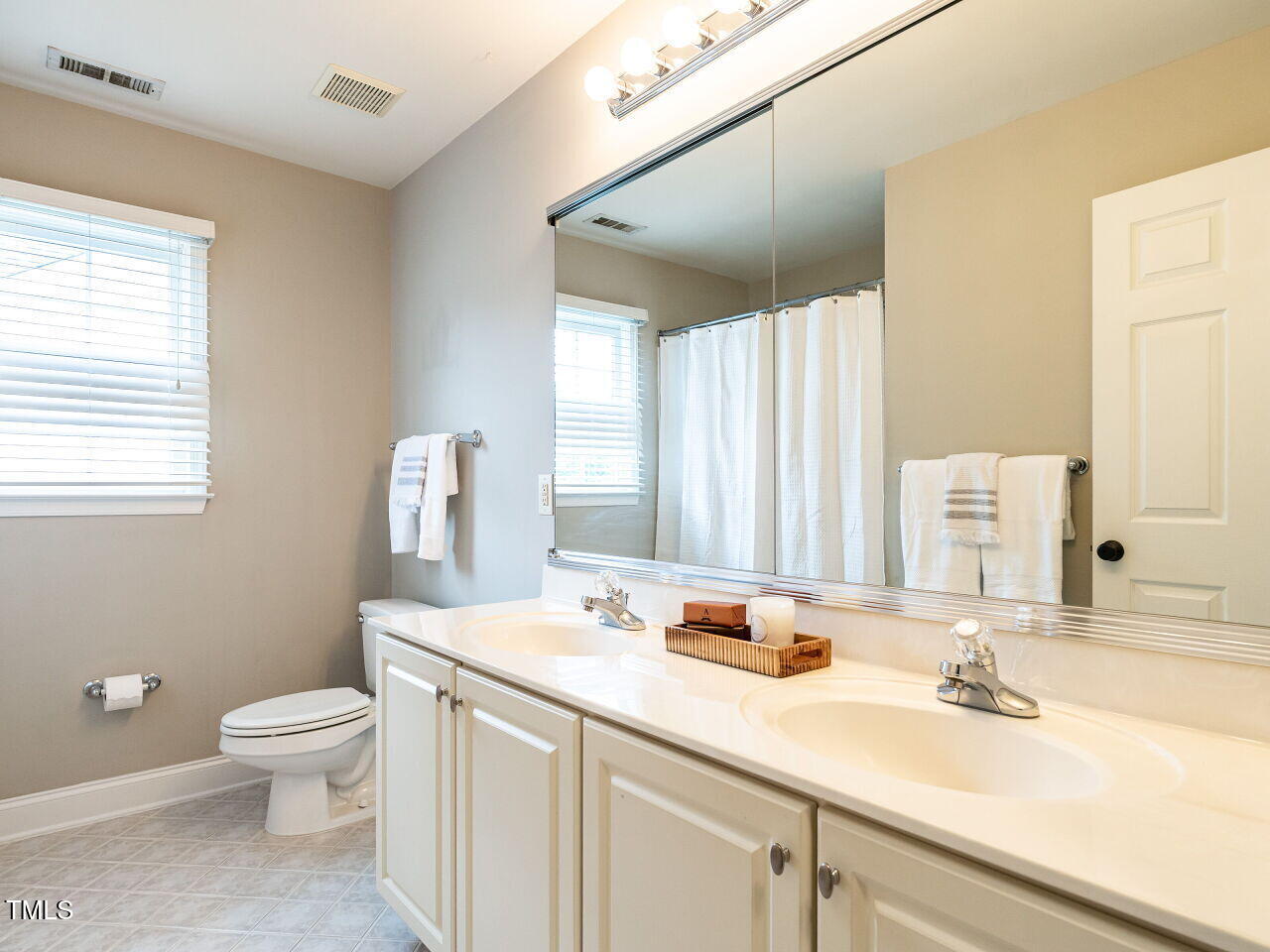 Raleigh, North Carolina 27617, United States, 3 Bedrooms Bedrooms, ,3 BathroomsBathrooms,Residential,Active,188255