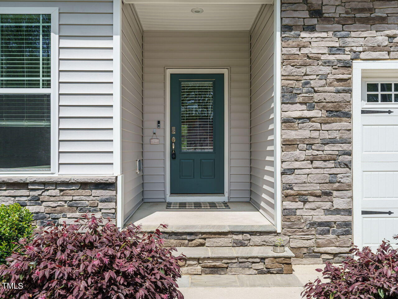 140 Clear Water Road