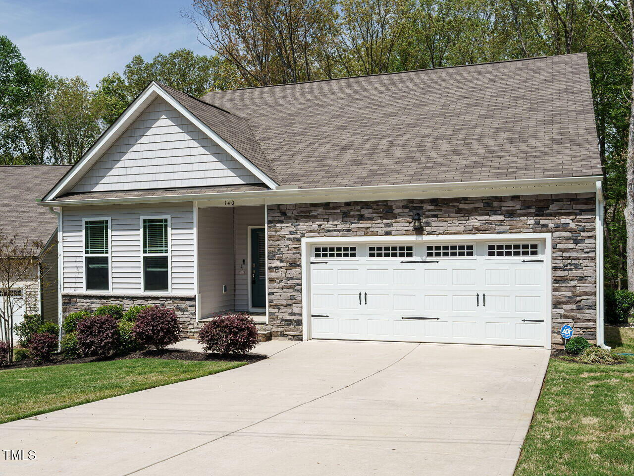 140 Clear Water Road