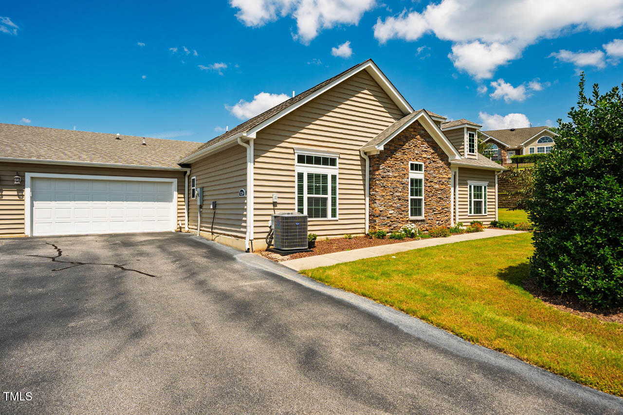 1134 Blue Bird Lane