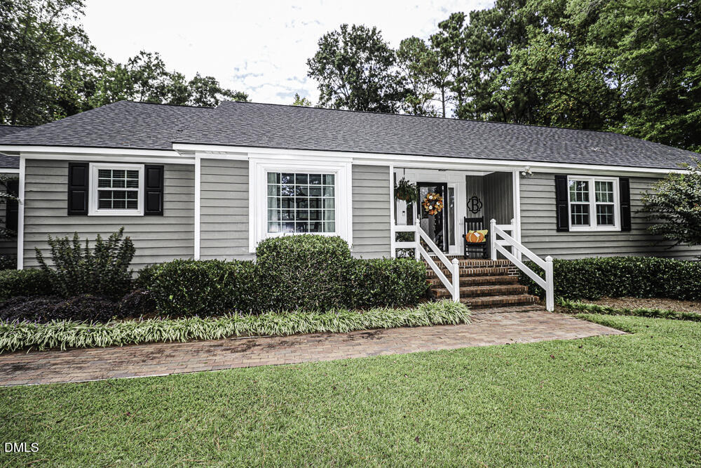 325 Old Coach Road