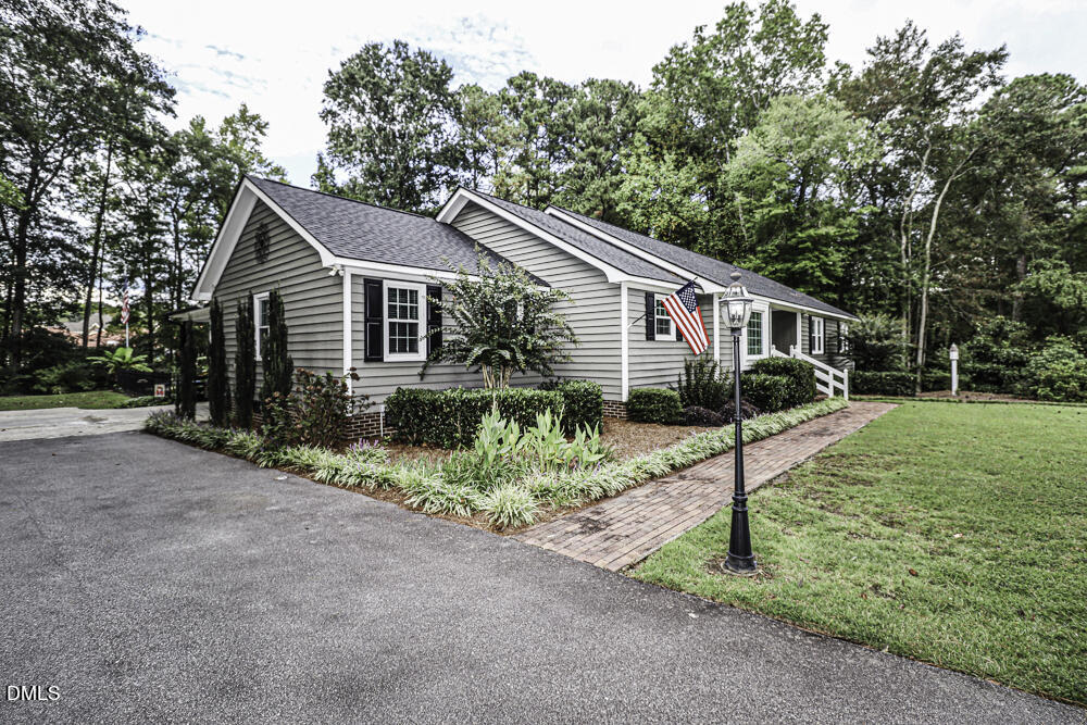 325 Old Coach Road
