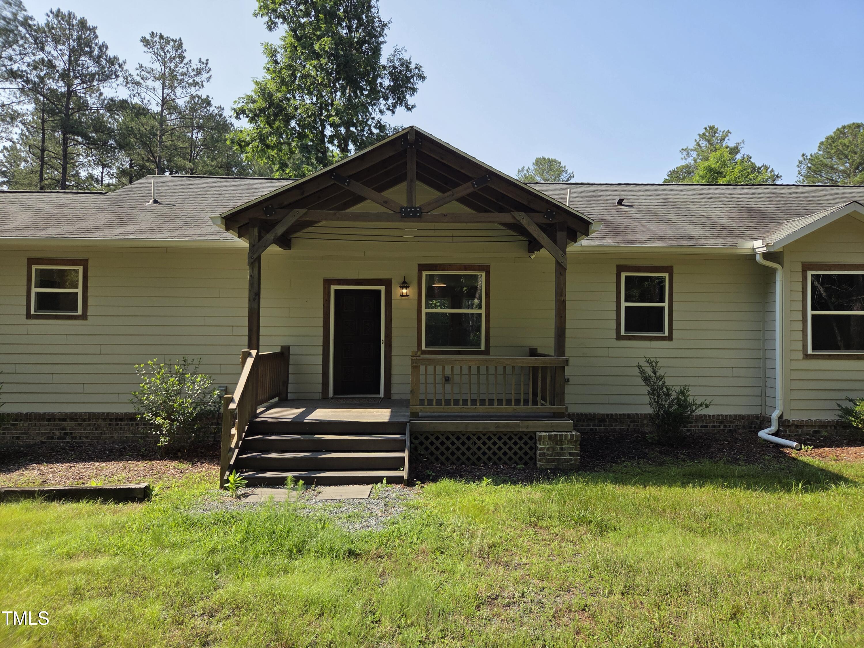 7815 Dodsons Crossroads