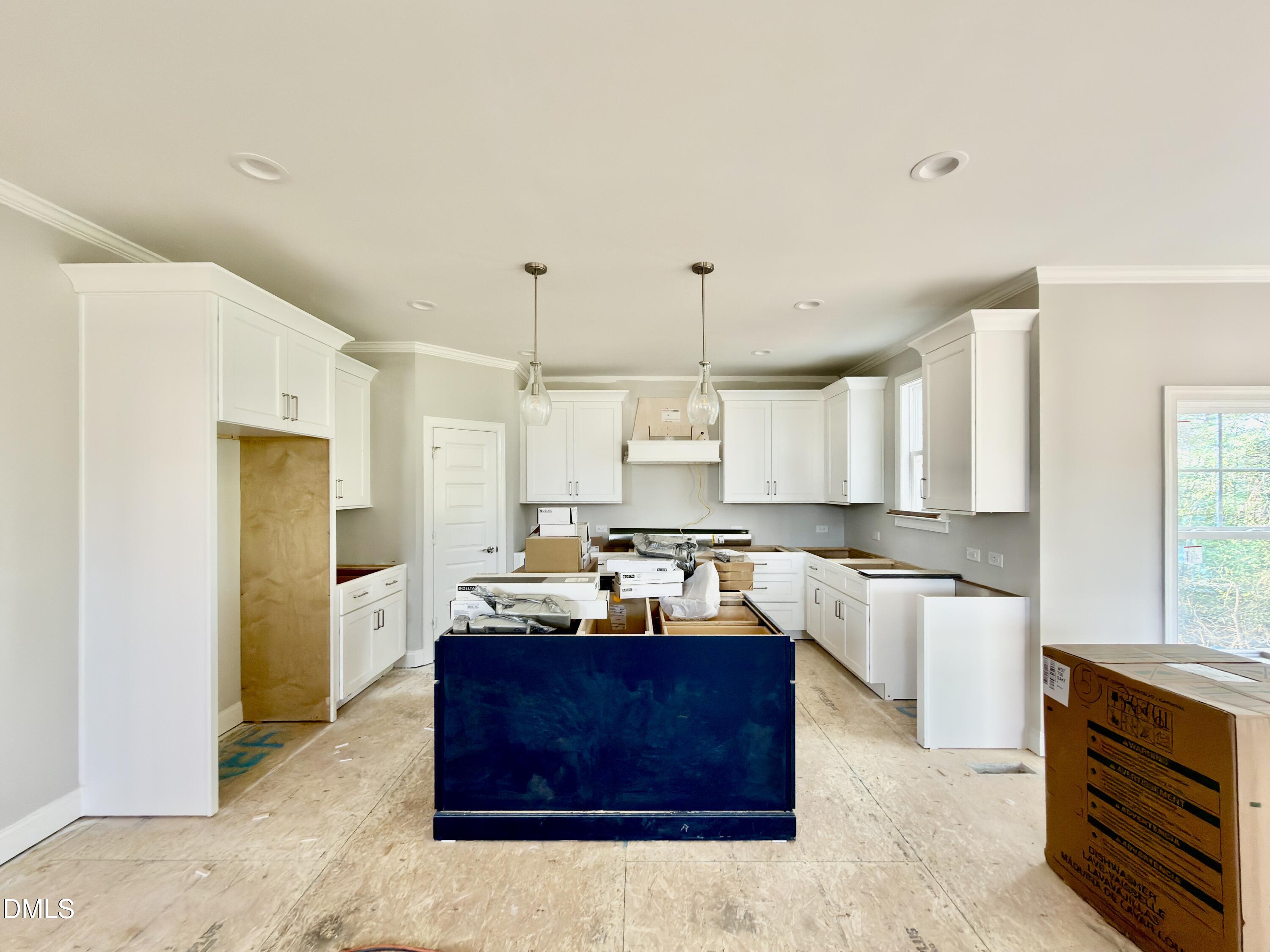 2616 Silver Gate Court