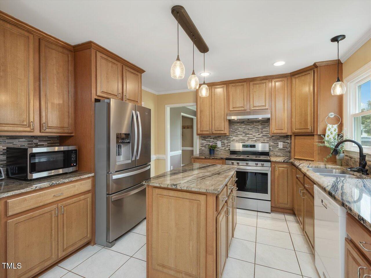 1100 Sky Point Court
