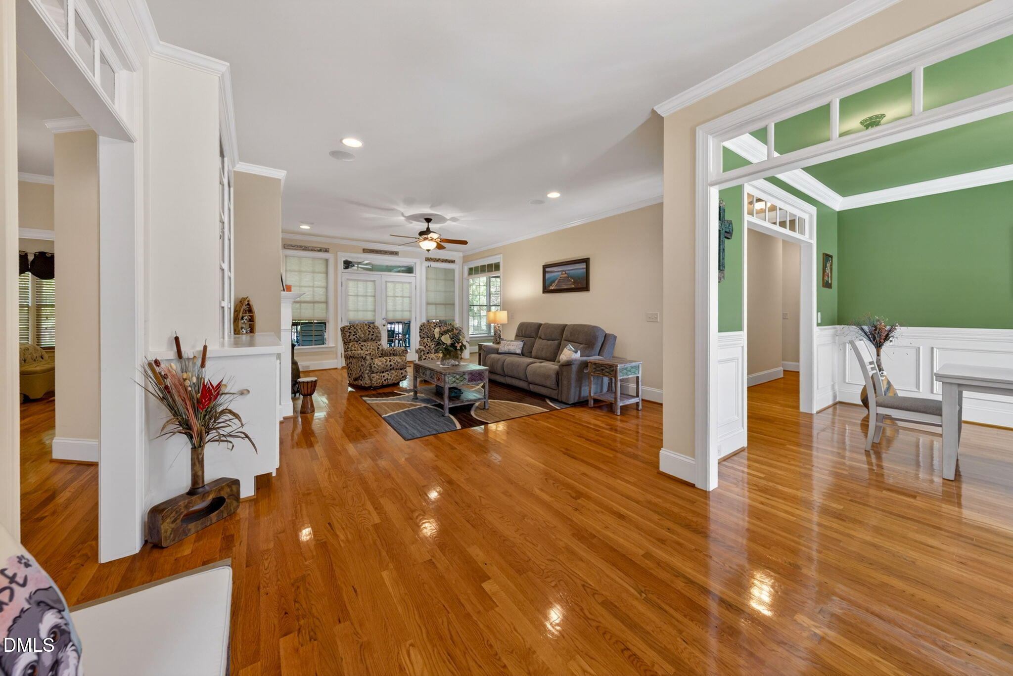 5216 Roswellcrest Court