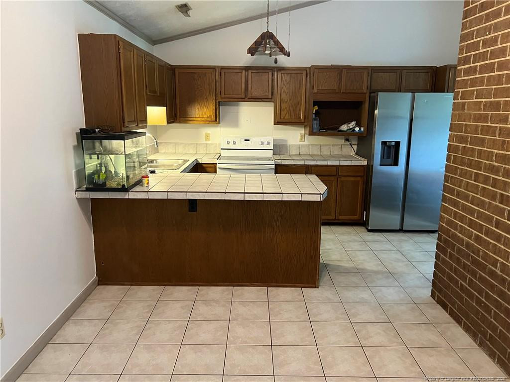 5200 Pineview Road
